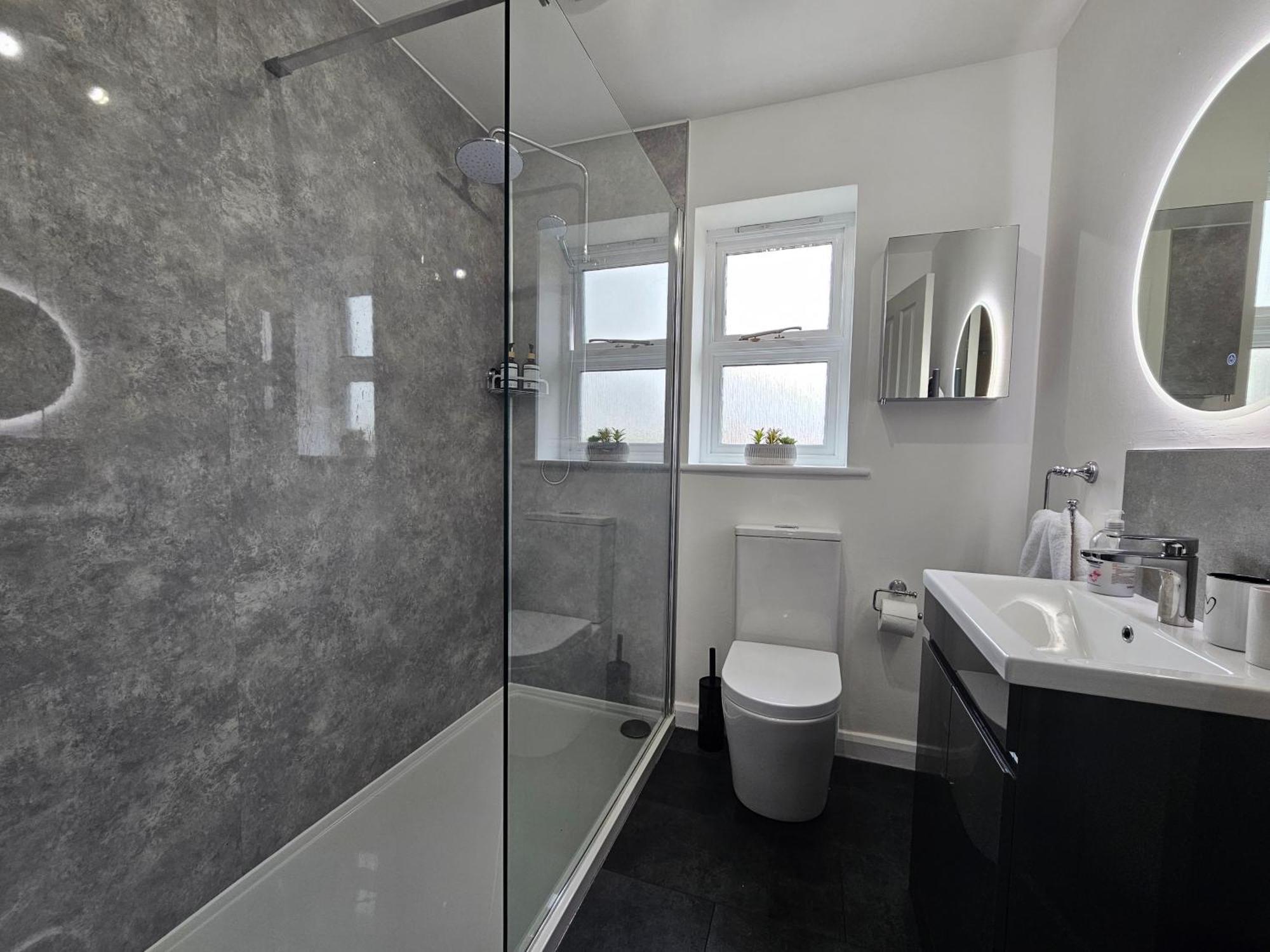 Pass The Keys Town Location For Shrewsbury With 3 Bedrooms Екстериор снимка